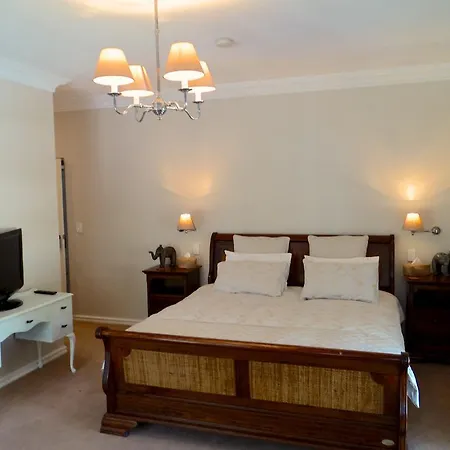 Lanterns Retreats Villa Dunsborough Room photo