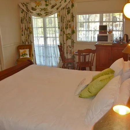 Lanterns Retreats Villa Dunsborough Room photo